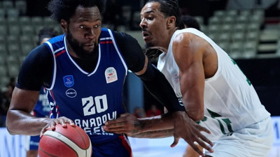 Esenler Erokspor - Anadolu Efes: 73-70 (MAÇ SONUCU)