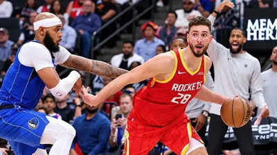 Alperen Şengün, NBA'de sezona ''double-double'' ile başladı