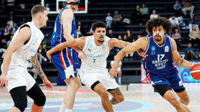 Anadolu Efes-Biotekno Körfez Basket: 93-77(MAÇ SONUCU)