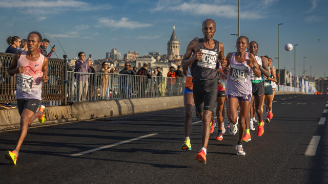 KITALARI BİRLEŞTİREN TÜRKİYE İŞ BANKASI İSTANBUL MARATONU 48. KEZ KOŞULUYOR