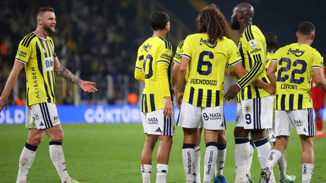 Fenerbahçe'de üstünlük karmaşası: Olmuyor olmuyor